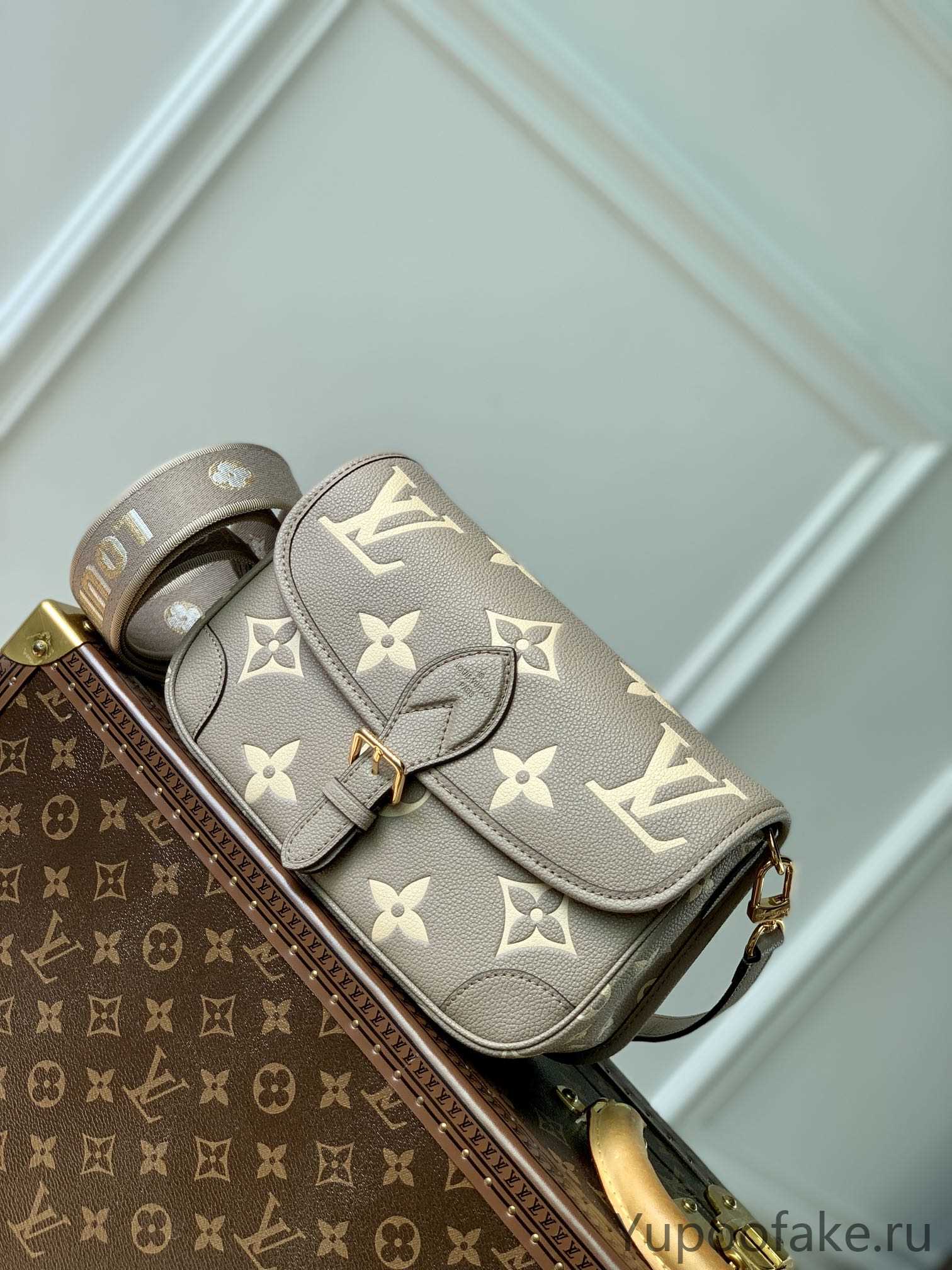 Louis Vuitton LV Diane Bags Handbags Grey Empreinte​ M46386